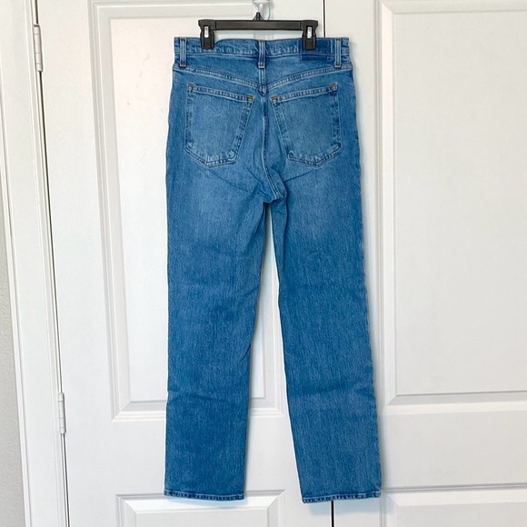Abercrombie & Fitch Straight Leg Jeans - Picture 2 of 5